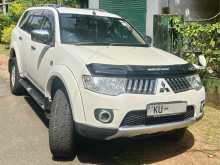 https://riyasewana.com/uploads/mitsubishi-montero-sport-1015464622932.jpg