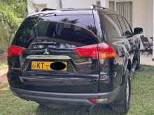 https://riyasewana.com/uploads/mitsubishi-montero-sport-10195406973.jpg