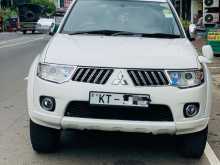 Mitsubishi Montero 2012 SUV