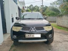 https://riyasewana.com/uploads/mitsubishi-montero-sport-110305010096.jpg