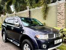 https://riyasewana.com/uploads/mitsubishi-montero-sport-1113058582.jpg