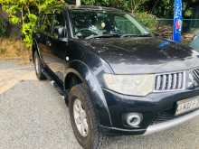 https://riyasewana.com/uploads/mitsubishi-montero-sport-11142447242.jpg