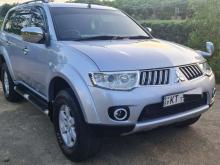 https://riyasewana.com/uploads/mitsubishi-montero-sport-111738516684.jpg