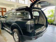 https://riyasewana.com/uploads/mitsubishi-montero-sport-1119353522382.jpg