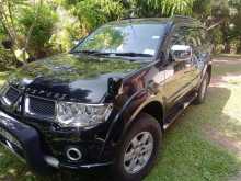 https://riyasewana.com/uploads/mitsubishi-montero-sport-112358414342.jpg