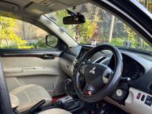https://riyasewana.com/uploads/mitsubishi-montero-sport-119235724683.jpg