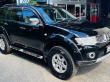 https://riyasewana.com/uploads/mitsubishi-montero-sport-12140412103.jpg