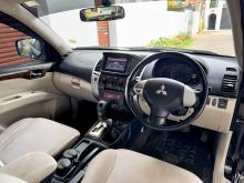 https://riyasewana.com/uploads/mitsubishi-montero-sport-1219240817786.jpg