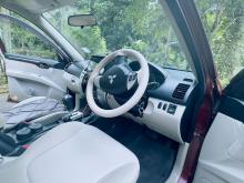 https://riyasewana.com/uploads/mitsubishi-montero-sport-1310175317863.jpg