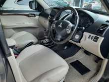 https://riyasewana.com/uploads/mitsubishi-montero-sport-1412410515.jpg