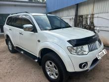 https://riyasewana.com/uploads/mitsubishi-montero-sport-148561217655.jpg