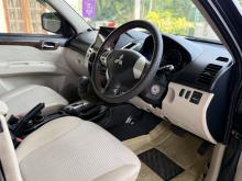 https://riyasewana.com/uploads/mitsubishi-montero-sport-1511212617845.jpg