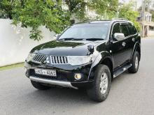 Mitsubishi MONTERO SPORT 2011 SUV