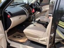 https://riyasewana.com/uploads/mitsubishi-montero-sport-158093417595.jpg