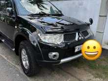 https://riyasewana.com/uploads/mitsubishi-montero-sport-1617531822623.jpg