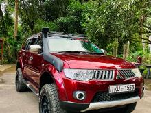 https://riyasewana.com/uploads/mitsubishi-montero-sport-1722553617391.jpg