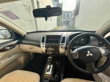 https://riyasewana.com/uploads/mitsubishi-montero-sport-18171813172.jpg