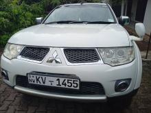 Mitsubishi Montero Sport 2012 Car