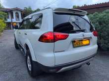 https://riyasewana.com/uploads/mitsubishi-montero-sport-18333722542.jpg