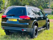 https://riyasewana.com/uploads/mitsubishi-montero-sport-1914292317275.jpg