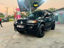 Mitsubishi Montero Sport 2000 SUV