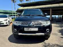 https://riyasewana.com/uploads/mitsubishi-montero-sport-2011-10324912473.jpg