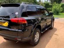 https://riyasewana.com/uploads/mitsubishi-montero-sport-2011-109371712373.jpg
