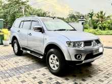 https://riyasewana.com/uploads/mitsubishi-montero-sport-2011-1211110112233.jpg