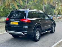 https://riyasewana.com/uploads/mitsubishi-montero-sport-2011-1219225812354.jpg