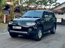 https://riyasewana.com/uploads/mitsubishi-montero-sport-2011-1219225812792.jpg