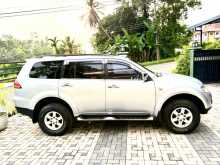 https://riyasewana.com/uploads/mitsubishi-montero-sport-2011-1512224612164.jpg