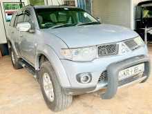 Mitsubishi MONTERO SPORT 2011 SUV