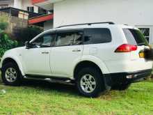 https://riyasewana.com/uploads/mitsubishi-montero-sport-2011-250400712313.jpg