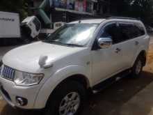 https://riyasewana.com/uploads/mitsubishi-montero-sport-2011-311294712522.jpg