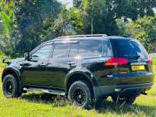 https://riyasewana.com/uploads/mitsubishi-montero-sport-2011-79421112944.jpg