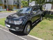 https://riyasewana.com/uploads/mitsubishi-montero-sport-2011-918370912312.jpg