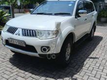 https://riyasewana.com/uploads/mitsubishi-montero-sport-2012-11711301204219.jpg