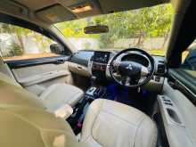 https://riyasewana.com/uploads/mitsubishi-montero-sport-2012-1913522512683.jpg