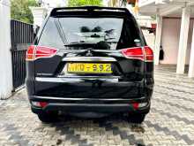 https://riyasewana.com/uploads/mitsubishi-montero-sport-2012-219060612364.jpg