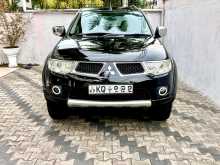 https://riyasewana.com/uploads/mitsubishi-montero-sport-2012-219060612542.jpg
