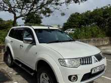 https://riyasewana.com/uploads/mitsubishi-montero-sport-2012-2210465112052.jpg