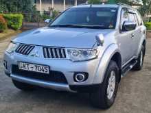 https://riyasewana.com/uploads/mitsubishi-montero-sport-2012-221130912462.jpg