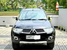 https://riyasewana.com/uploads/mitsubishi-montero-sport-2012-227520512072.jpg