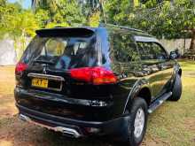 https://riyasewana.com/uploads/mitsubishi-montero-sport-2012-2617384912222.jpg