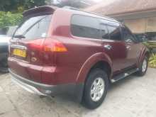 https://riyasewana.com/uploads/mitsubishi-montero-sport-2012-2618220112482.jpg