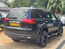 https://riyasewana.com/uploads/mitsubishi-montero-sport-2012-2719285612443.jpg