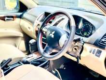 https://riyasewana.com/uploads/mitsubishi-montero-sport-2012-3022084012484.jpg