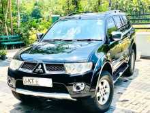 https://riyasewana.com/uploads/mitsubishi-montero-sport-2012-3022084012512.jpg