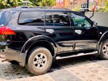 https://riyasewana.com/uploads/mitsubishi-montero-sport-2012-3022084012983.jpg