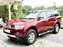 https://riyasewana.com/uploads/mitsubishi-montero-sport-2012-309302112082.jpg